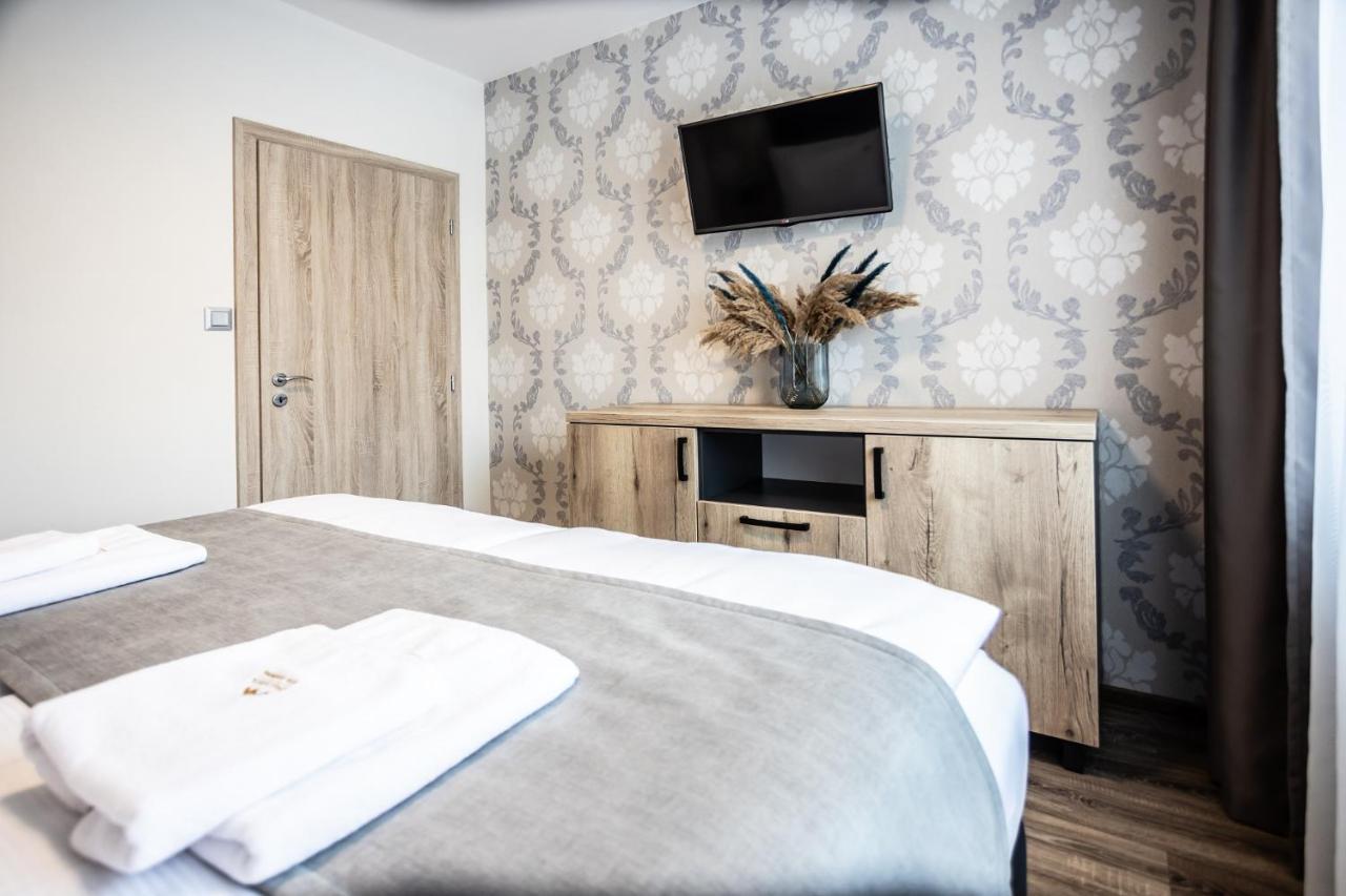 Hotel Demanova Apartments - Dependance Liptovský Mikuláš 外观 照片