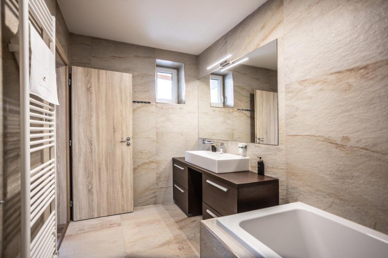 Hotel Demanova Apartments - Dependance Liptovský Mikuláš 外观 照片